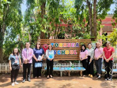 การตรวจเยี่ยมโรงเรียนประสบภัยธรรมชาติในอำเภอแม่แจ่ม จังหวัดเชียงใหม่